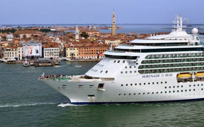 Italy to pay cruise lines after Venice ship ban